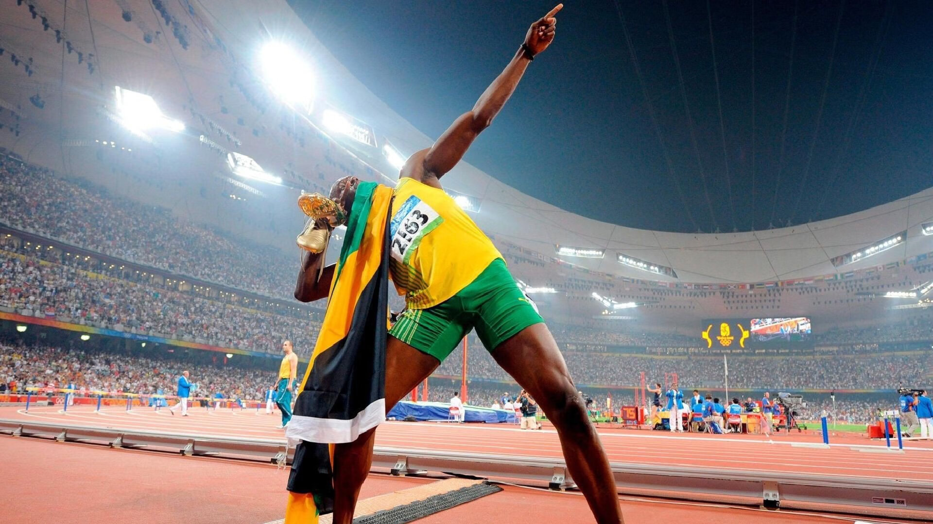 “马丁·高尔西的表现震撼橄榄球界,未来成就不凡”